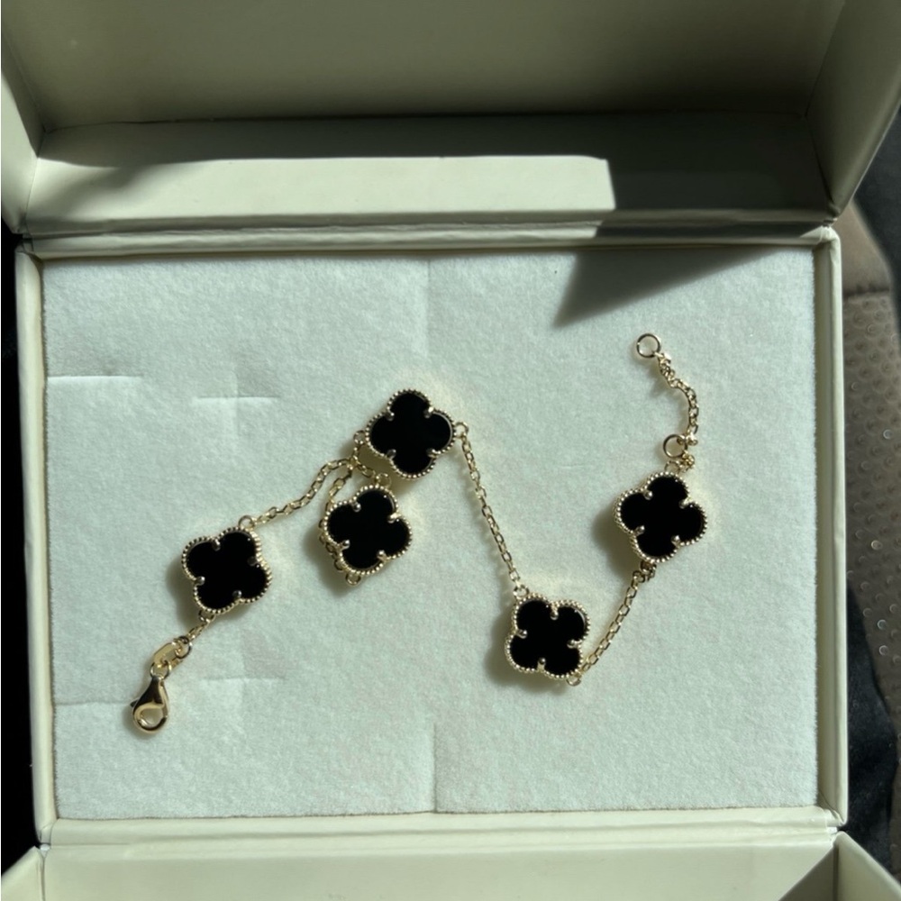 14k yellow gold Clover Bracelet